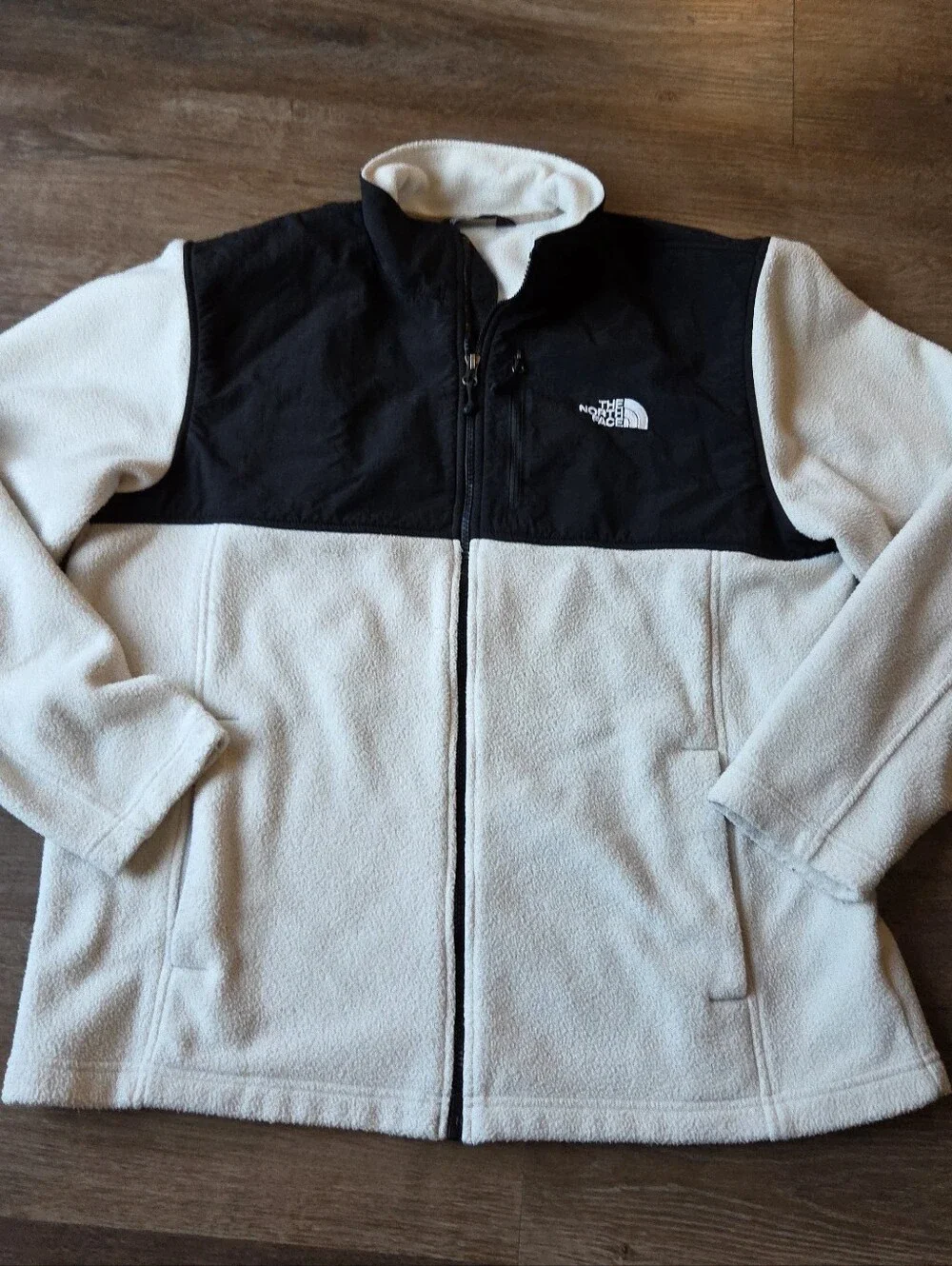 The North Face Mens Denali Black and White Fleece Jacket size Large